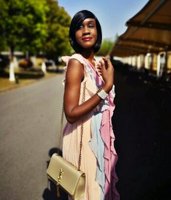 Jeune femme de 26 ans au cœur ardent cherche aventure à Foix rencontre-Black-Foix