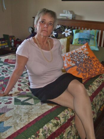 Femme assumée cherche homme à Vigneux pour complicité vraie et moments intimes rencontre-Cougar-Vigneux-sur-Seine