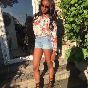 Jeune black croquante cherche mec canon pour rencontre coquine Figeac sans prise de tête Naïma - rencontre-Teen-Figeac